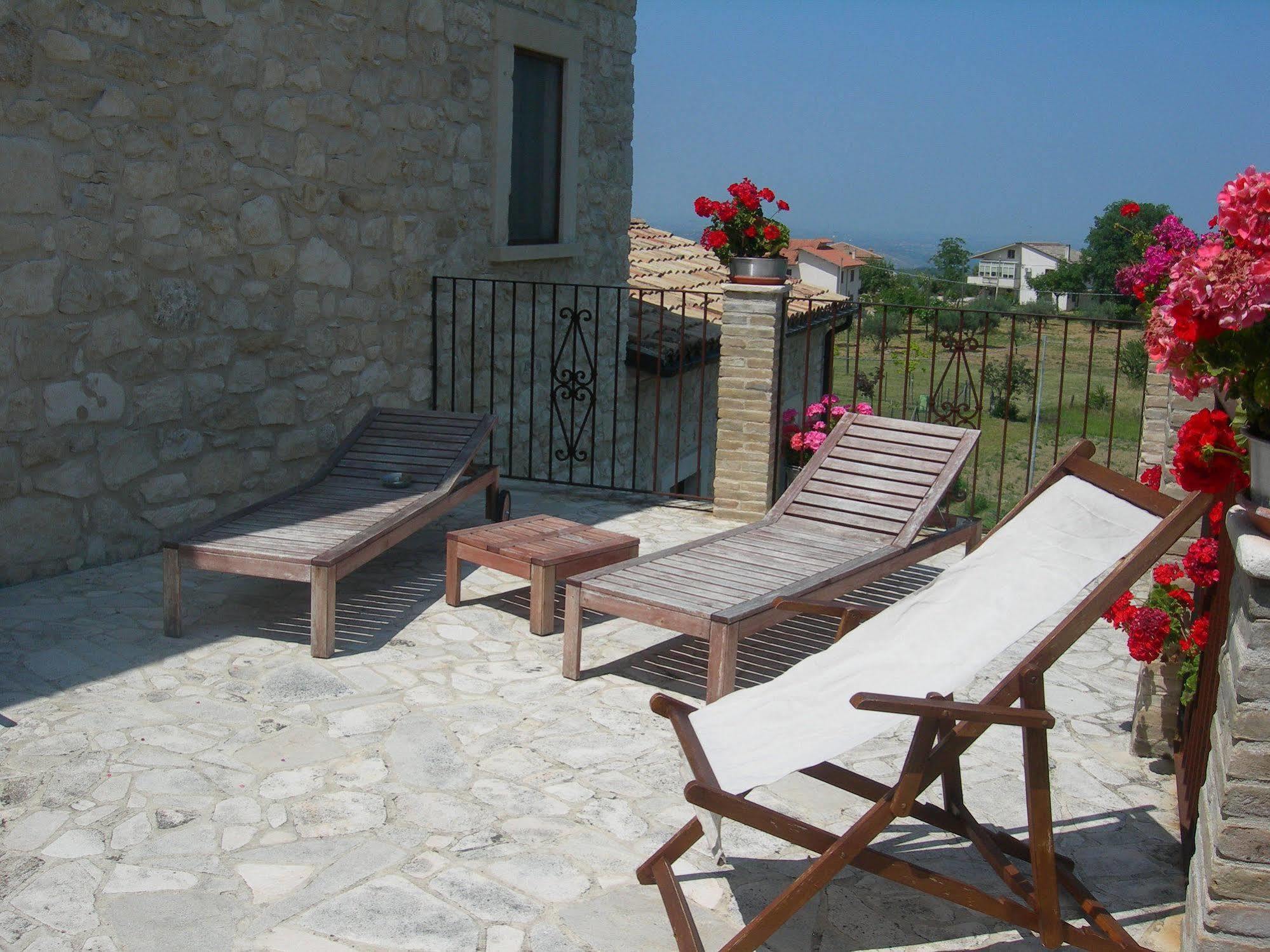 Agriturismo Borgo San Martino Abbateggio Экстерьер фото